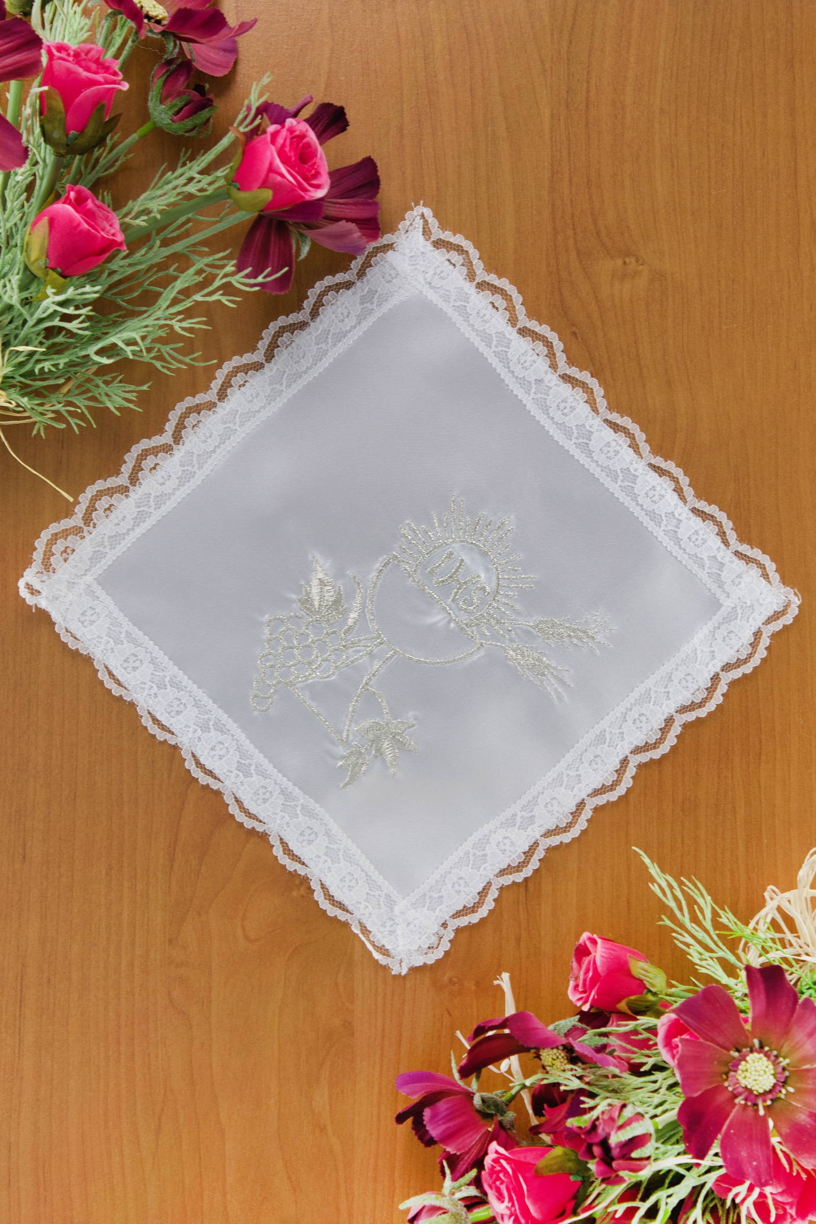 Embroidered communion handkerchief UK-CH11 Embroidered communion handkerchief UK-CH11 - obraz 0