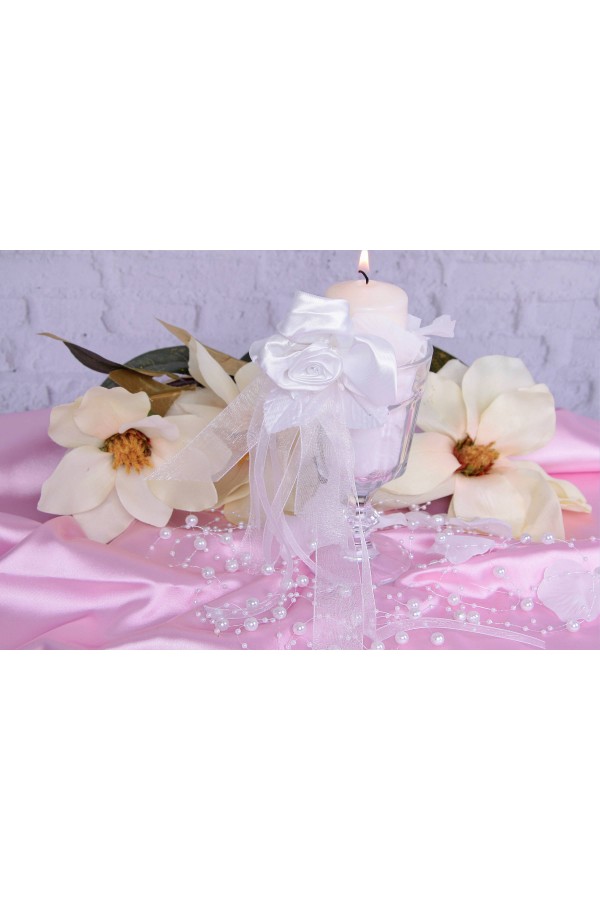 White pearl in communion garland White pearl in communion garland - obraz 3